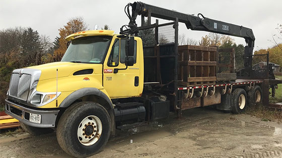 235K-2 Crane and 2006 International Truck Package - SOLD